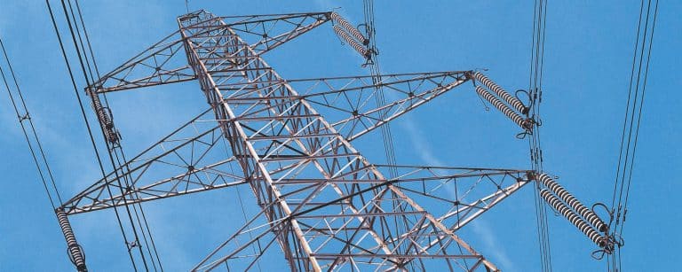Voici comment protéger vos installations contre les surtensions