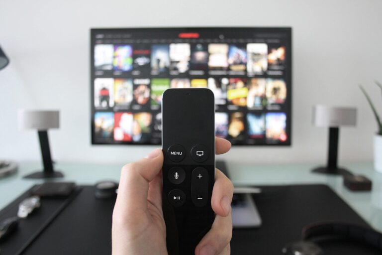 Comprendre le streaming : enjeux, avantages et défis
