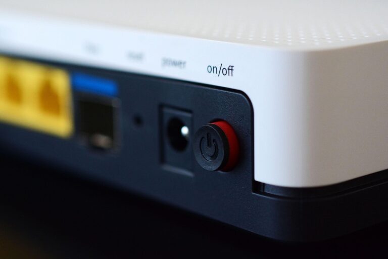 Tout ce que vous devez savoir sur les modems : fonctionnement et choix