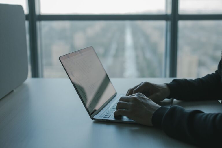 Les fondamentaux de l&rsquo;e-mail : tout ce que vous devez savoir