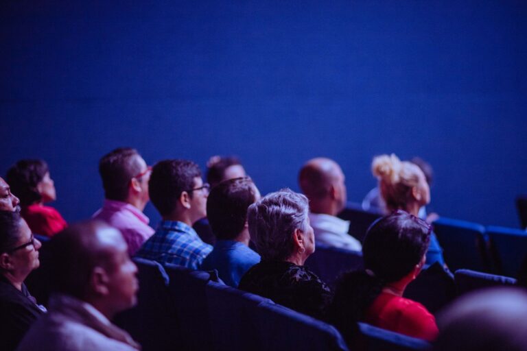 Comment les forums en ligne transforment les discussions communautaires