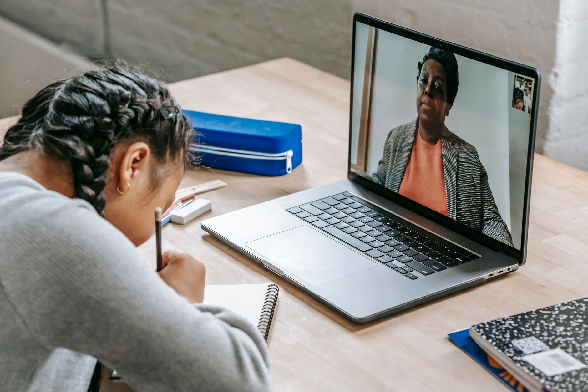 L&rsquo;éducation en ligne : une révolution dans l&rsquo;apprentissage moderne