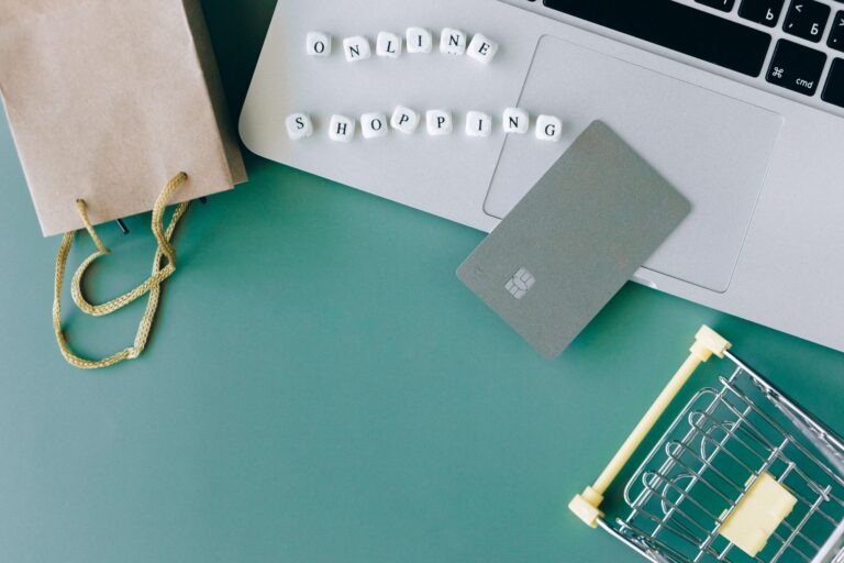 Les outils indispensables pour gérer votre boutique en ligne